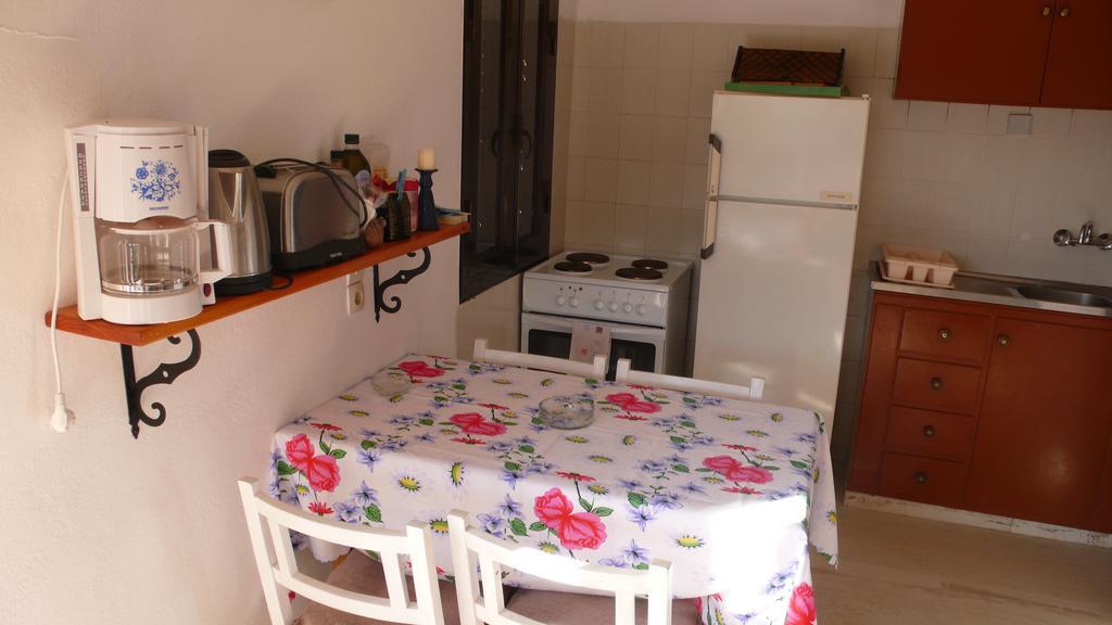 Stefanos Garden Arménoi Quarto foto