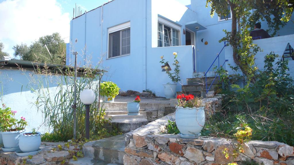 Stefanos Garden Arménoi Quarto foto